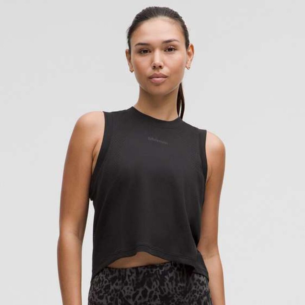 *NWOT Lululemon Women's Swiftly Cropped Oversized Tank Top - Black